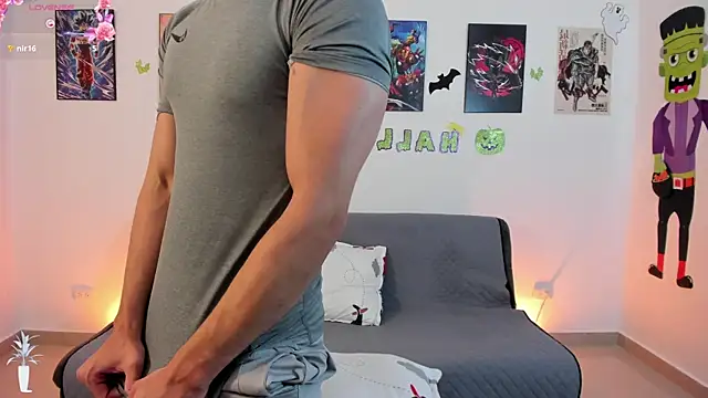 Snapshot of jonathanjoestar_ chatting on October 25, 9:42 pm jonathanjoestar online show from October 25, 9:42 pm