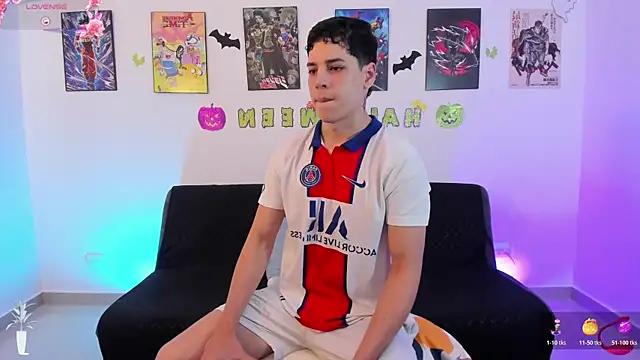 Snapshot of jonathanjoestar_ chatting on November 5, 8:42 pm jonathanjoestar online show from November 5, 8:42 pm