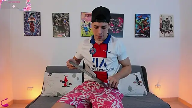 jonathanjoestar  online show from January 13, 10:04 pm