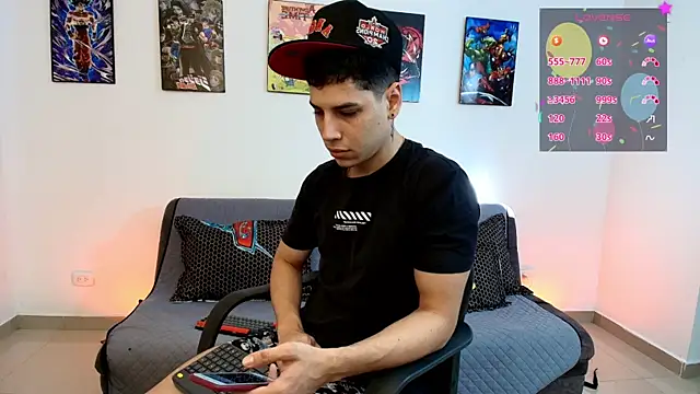 jonathanjoestar  online show from June 1, 9:38 pm