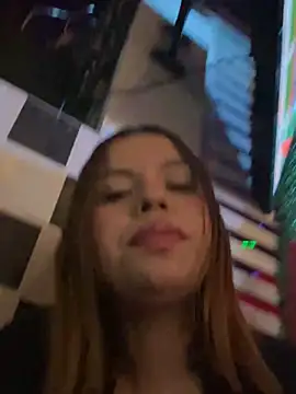 lalilamassu1 online show from February 2, 12:09 am