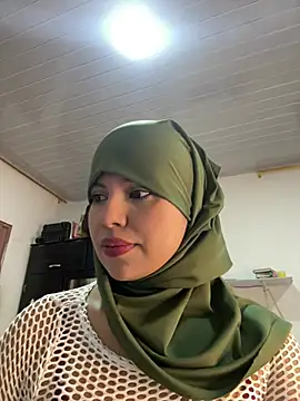 lalilamassu1 online show from March 13, 1:29 pm