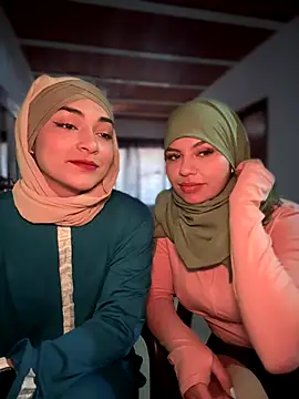 lalilamassu1 online show from September 15, 9:26 pm