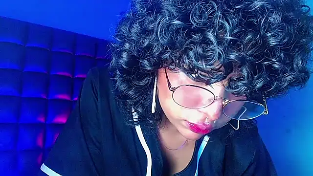 kuromi69 online show from March 11, 10:51 am