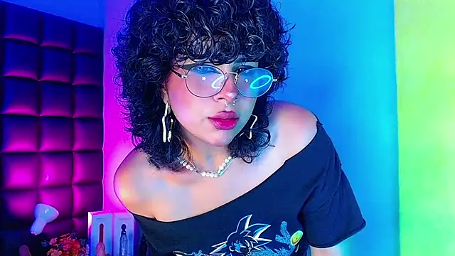 kuromi69 online show from March 12, 8:30 am