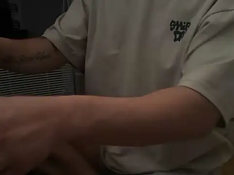 Snapshot of myasianstud chatting on April 28, 12:53 am myasianstud online show from April 28, 12:53 am