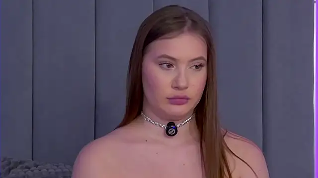 ChloeMarsch online show from October 19, 5:30 am