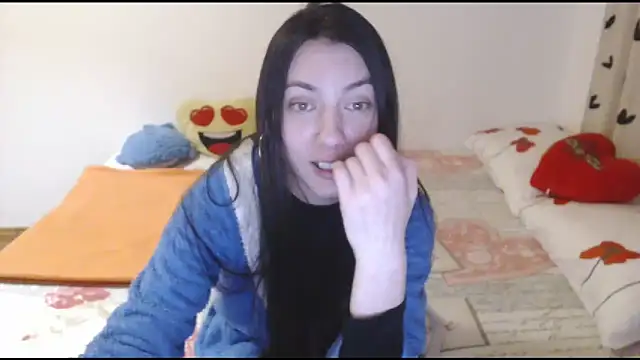 CuteJollie4U online show from March 12, 4:46 pm