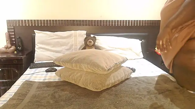 sexybigasss online show from September 28, 11:59 am