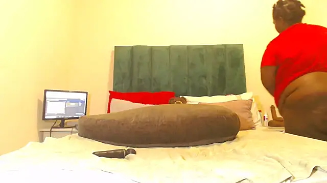 sexybigasss online show from February 27, 10:37 am