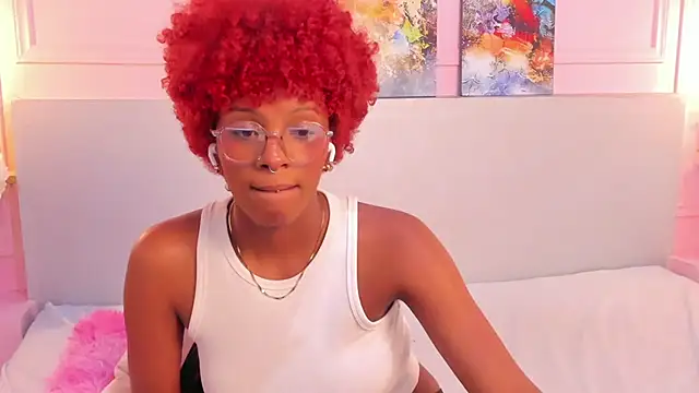 Snapshot of LiannaDixon chatting on January 17, 4:26 pm LiannaDixon online show from January 17, 4:26 pm