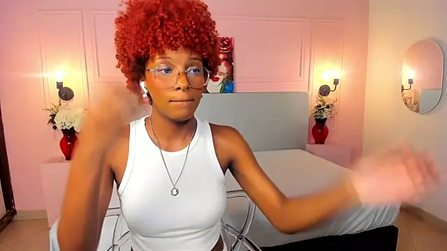 Snapshot of LiannaDixon chatting on February 4, 12:22 pm LiannaDixon online show from February 4, 12:22 pm