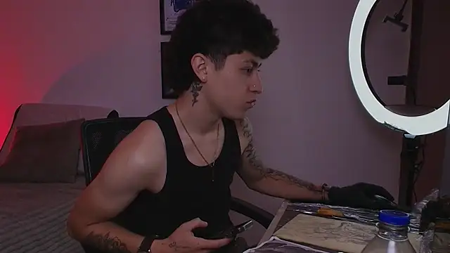Snapshot of Ares_Dickson chatting on September 14, 6:40 pm Ares Dickson online show from September 14, 6:40 pm