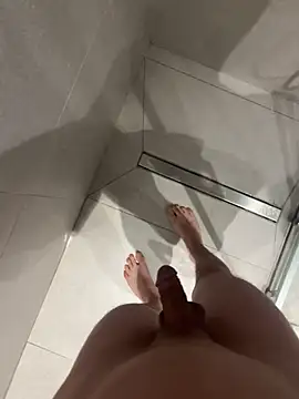 dedewr online show from November 11, 7:47 pm