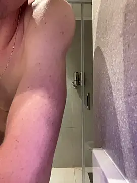 dedewr online show from November 25, 2:39 pm