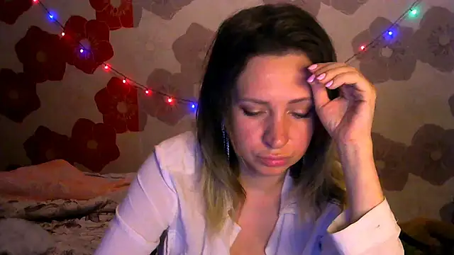 Queen Daenerys online show from October 8, 7:33 pm