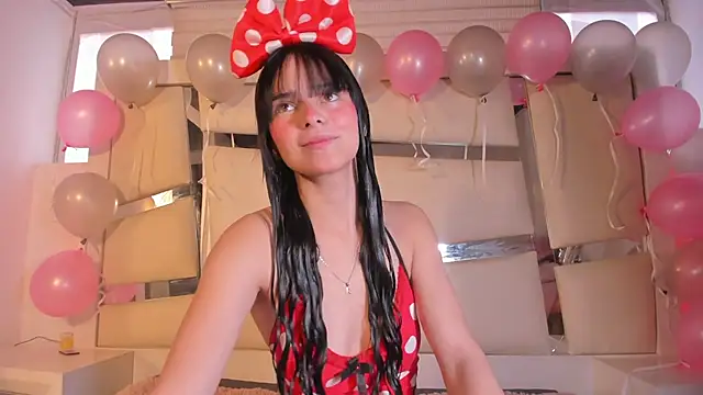 chrystal js online show from October 17, 1:25 pm