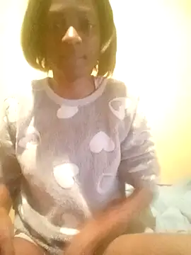barehunny online show from July 14, 8:47 pm