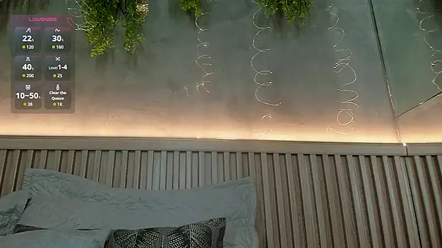 Lana Lann online show from April 12, 12:10 pm