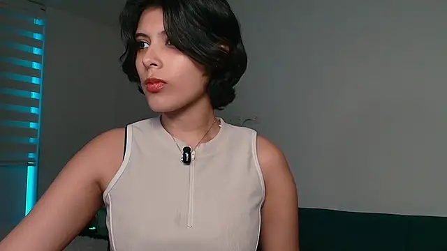 Snapshot of oxiris_1 chatting on April 17, 8:56 pm oxiris 1 online show from April 17, 8:56 pm