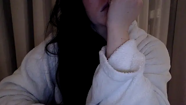 Sandysecret online show from March 12, 9:03 pm