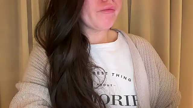 Snapshot of Sandysecret chatting on February 16, 9:11 pm Sandysecret online show from February 16, 9:11 pm