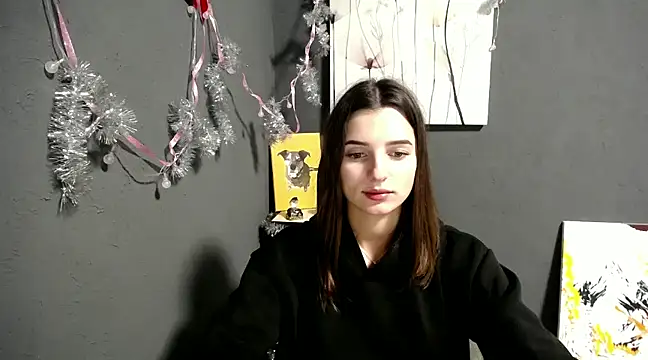 lady olivia  online show from December 18, 2:06 pm