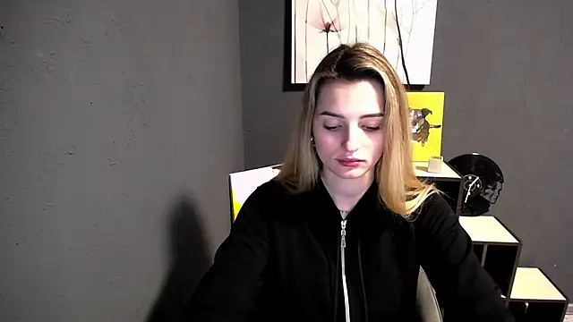 lady olivia  online show from February 28, 3:24 pm