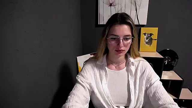 lady olivia  online show from May 18, 12:11 pm