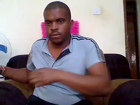 Snapshot of lui_cuuty chatting on September 15, 6:02 am lui cuuty online show from September 15, 6:02 am