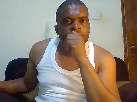 Snapshot of lui_cuuty chatting on October 1, 6:25 pm lui cuuty online show from October 1, 6:25 pm