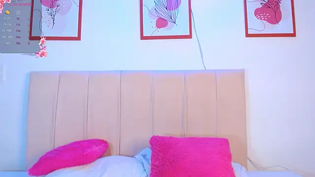 elianabrown online show from December 11, 7:57 pm