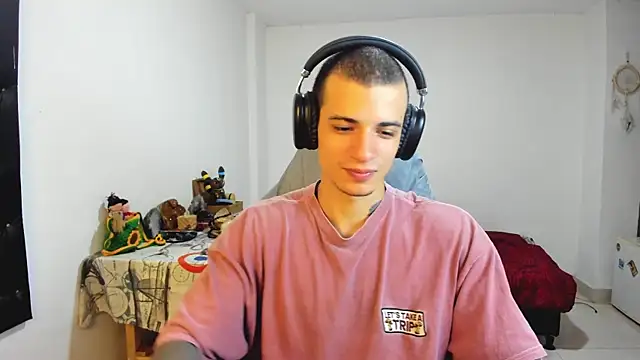 Snapshot of Balo_lovers chatting on March 17, 2:12 pm Balo lovers online show from March 17, 2:12 pm