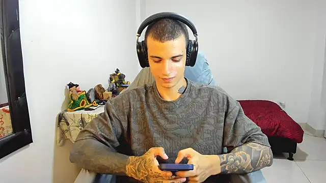 Snapshot of Balo_lovers chatting on March 20, 8:08 pm Balo lovers online show from March 20, 8:08 pm