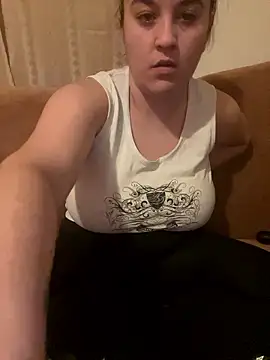 yzabell18 online show from January 8, 3:14 pm