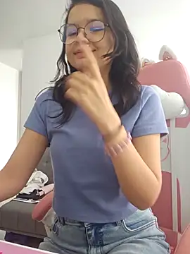 azumiichan online show from January 17, 5:27 pm