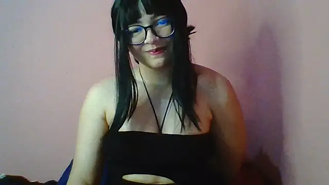 Snapshot of AliceStonexx chatting on October 15, 10:32 pm AliceStonexx online show from October 15, 10:32 pm