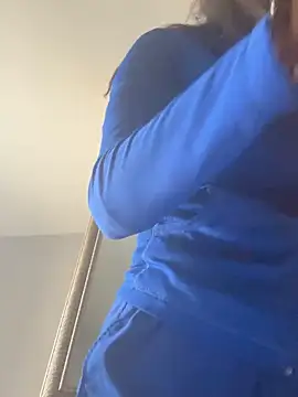 Snapshot of CamGirlLeanna chatting on February 8, 4:14 pm CamGirlLeanna online show from February 8, 4:14 pm