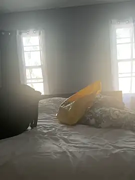 Snapshot of CamGirlLeanna chatting on February 13, 2:31 pm CamGirlLeanna online show from February 13, 2:31 pm