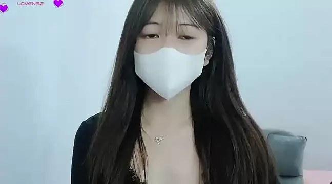 Snapshot of tanhxiu chatting on January 4, 2:35 pm tanhxiu online show from January 4, 2:35 pm