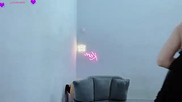 Snapshot of tanhxiu chatting on January 12, 6:49 pm tanhxiu online show from January 12, 6:49 pm