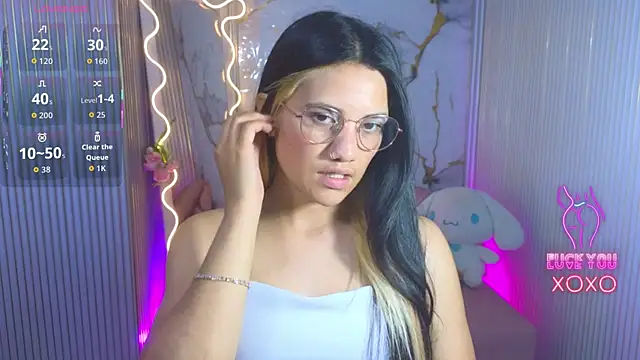 Chiara tay online show from April 18, 7:58 pm