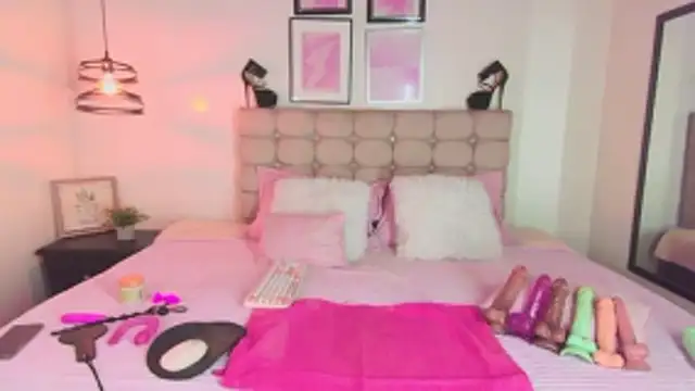 noa  01 online show from November 26, 2:07 pm