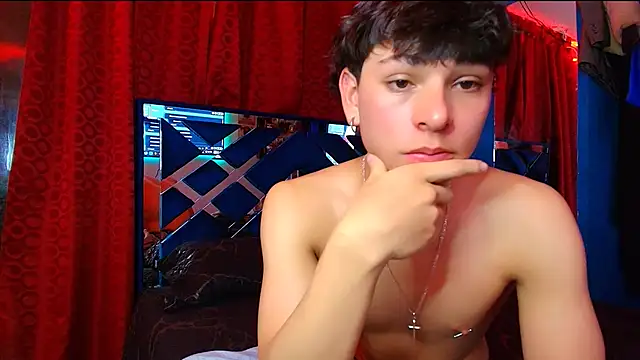 Snapshot of Luke_Howland chatting on October 8, 12:19 am Luke Howland online show from October 8, 12:19 am