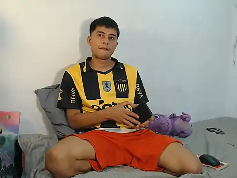 danielitopapuu online show from November 7, 4:40 pm