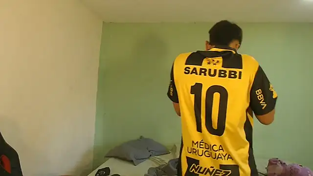 Snapshot of danielitopapuu chatting on March 20, 12:21 pm danielitopapuu online show from March 20, 12:21 pm