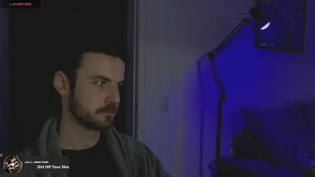 Snapshot of sexxxsutra chatting on October 22, 10:31 pm sexxxsutra online show from October 22, 10:31 pm