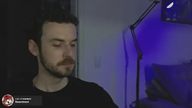 Snapshot of sexxxsutra chatting on October 31, 10:44 pm sexxxsutra online show from October 31, 10:44 pm