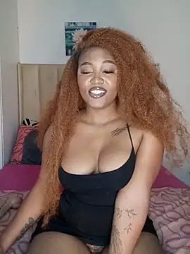 charmainexxx online show from June 18, 2:43 pm