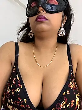 Lovley Eesha online show from April 14, 5:30 pm